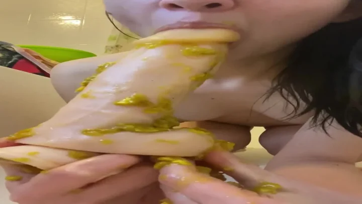 6 May 2023- p00girl – fisting, blowjob, chewing undigested diarrhea with corn grains – Amateurs