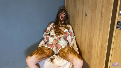 Brown Peaches Pooping My Jumpsuit with Lyndra Lynn