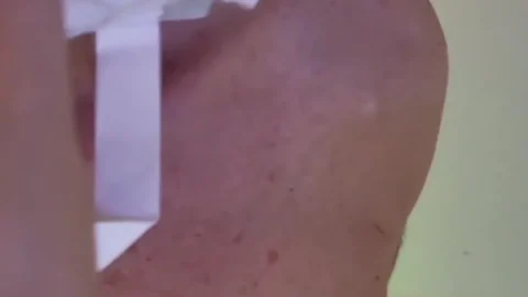 Domina Marbella – Humiliation. Riendome y escupiendo a la bolsa de basura