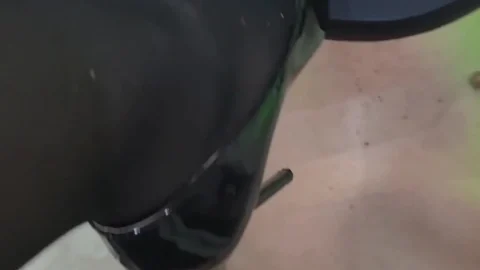 Domina Marbella – Toilet slave, saco al esclavo de la reja para usarlode
