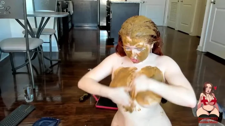 GingerCris вЂ“ Extra Scat Surprise