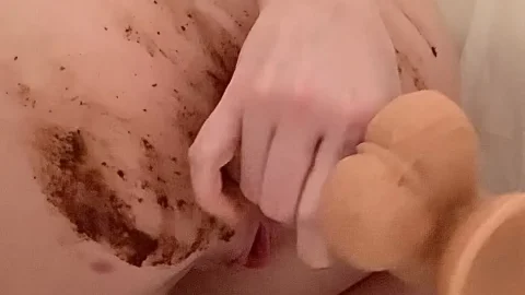 Jessiekaypoops – Smearing and dirty dildo in the shower! MP4 / 4K 1802p