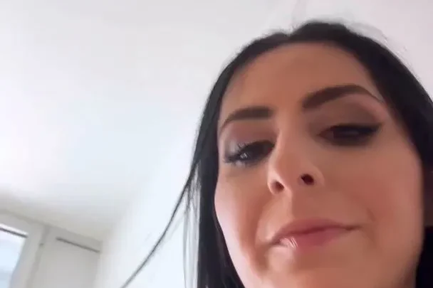 Kaitlyn Katsaros – Checking my ass on set always hate when it has to be cleaned