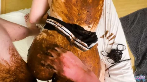 Lyndra Lynn – Girlfriend’s Brown Surprise