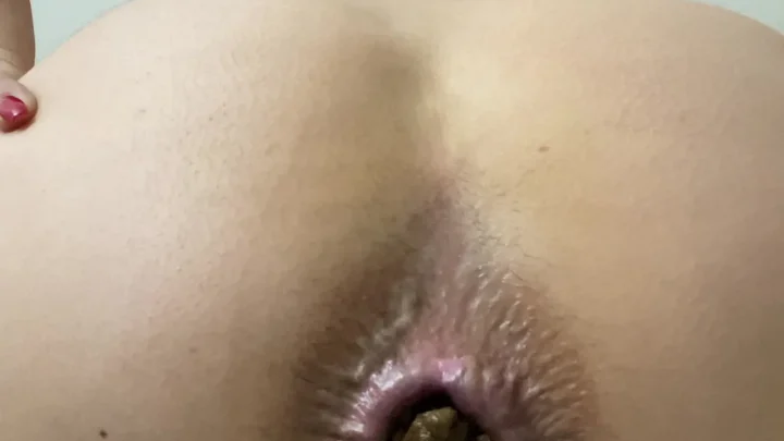 NastyNataliaRose – Eat my poop, all of it MP4 / FullHD 1080p