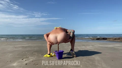 PulsiferPaprocki – Beach Bucket Poopd