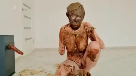 Scat Lina – Shitty head 2 part 2 with 10 loads