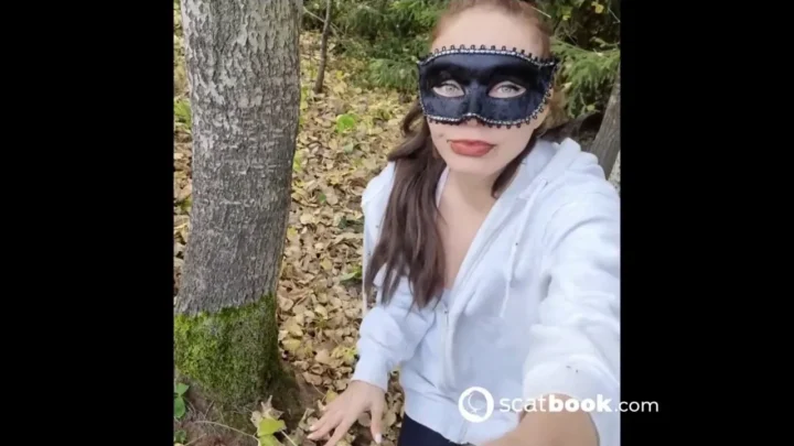 Scat Lina – Unusual jog in the park