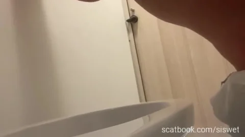 Siswet – Peeing